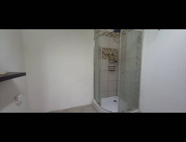 1 BEDROOM FLAT TO LET IN KLERKSDORP RURAL